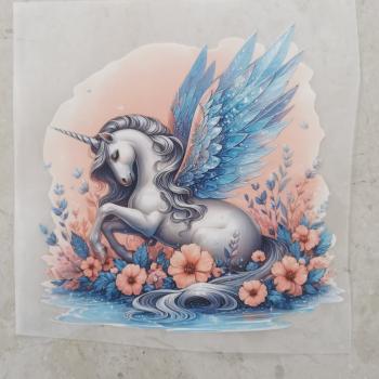 Bügelbild geflügeltes Einhorn hell