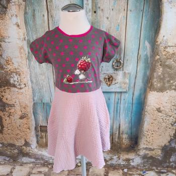 Preview: Bügelbild Maus mit Himbeeren