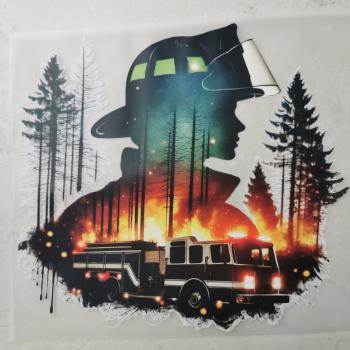 Bügelbild Feuerwehr Wald seitliches Fahrzeug