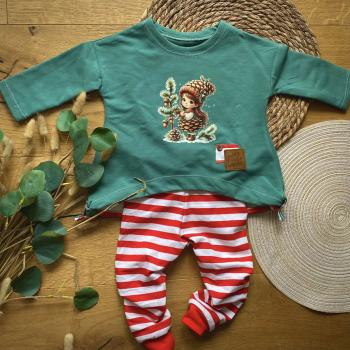 Preview: Bügelbild Tannzapfenmädchen am Nadelbaum