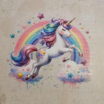 Bügelbild Einhorn springt vor Regenbogen