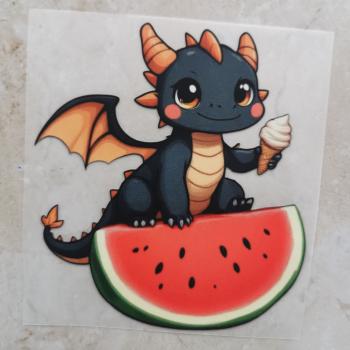 Bügelbild süßer Drache mit Eis auf Melonenstück