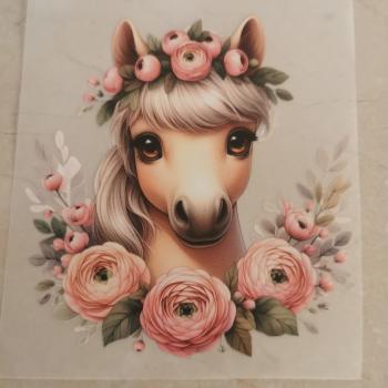 Bügelbild floraler Ponykopf mit Kranz