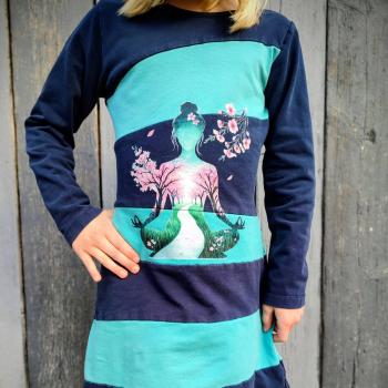 Preview: Bügelbild Yoga Silhouetten Kirschblüten