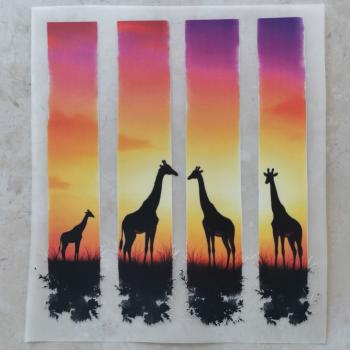 Bügelbild Giraffenherde Silhouette