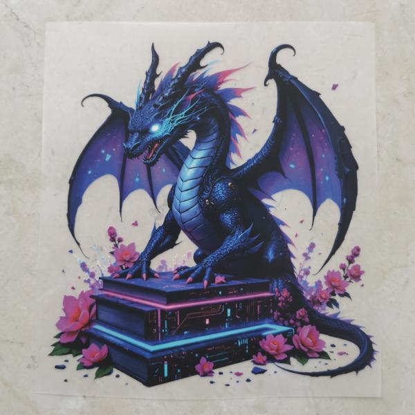 Bügelbild Neondrache lila