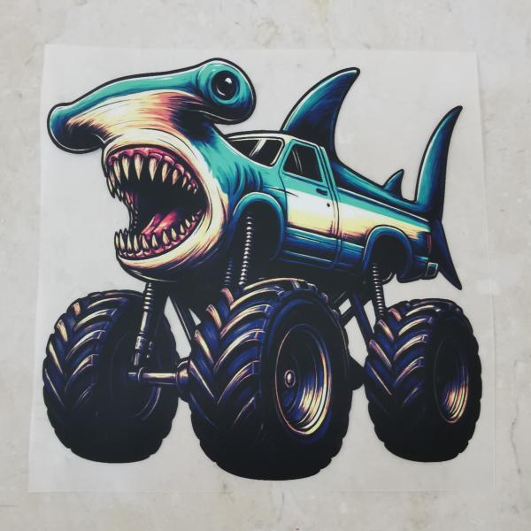 Bügelbild Hammerhai-Monstertruck
