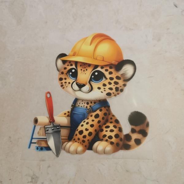 Bügelbild Gepard Handwerker sitzend