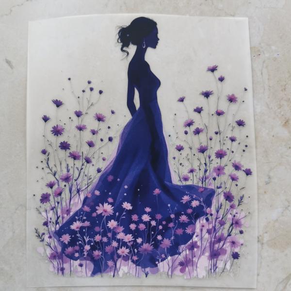 Bügelbild Blumenfrau lila