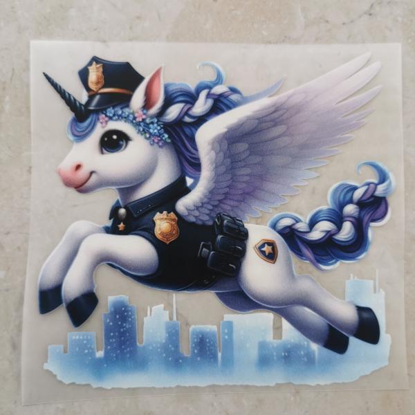 Bügelbild Polizeieinhorn fliegend
