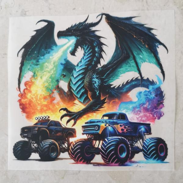 Bügelbild Drache über Monstertrucks