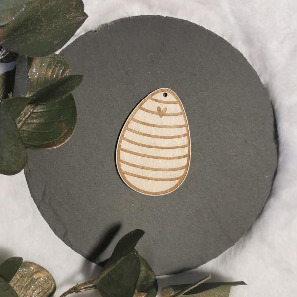 Osterhänger Ei gestreift mit Herz